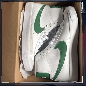 Nike blazer Mid 77’